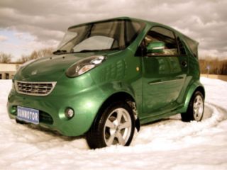 The Sun Motor Coupe solar car